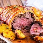 Pour le réveillon, découvrez le bœuf Wellington et ses pommes de terre rôties !